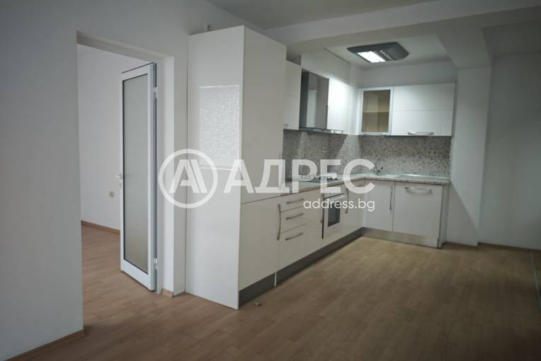 Тристаен апартамент, Стара Загора, Широк център, 695207, Снимка 1