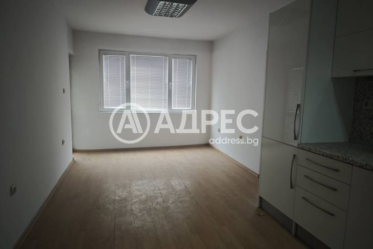 Тристаен апартамент, Стара Загора, Широк център, 695207, Снимка 2