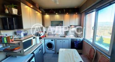 Тристаен апартамент, Благоевград, Струмско, 686209, Снимка 1