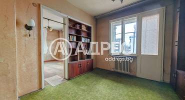 Тристаен апартамент, София, Център, 682210, Снимка 1