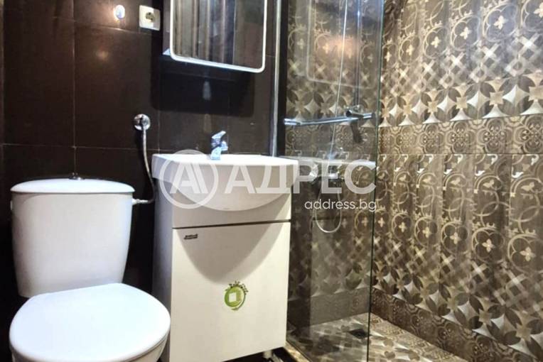 Тристаен апартамент, София, Хиподрума, 677212, Снимка 11