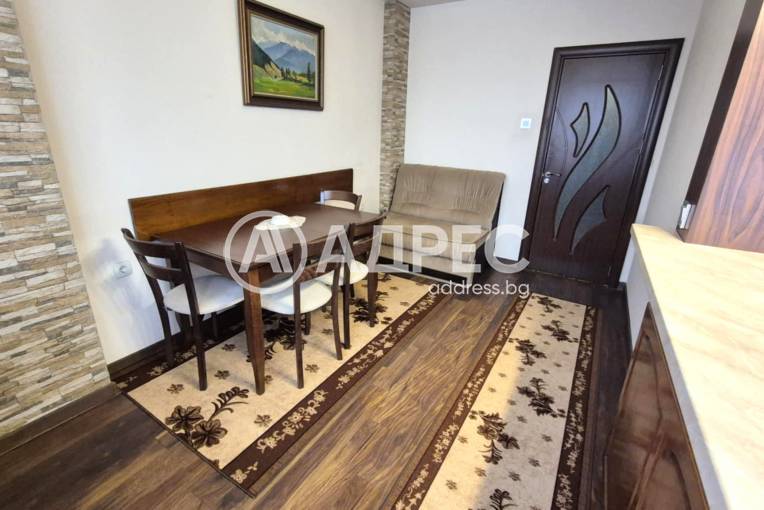 Тристаен апартамент, София, Хиподрума, 677212, Снимка 8