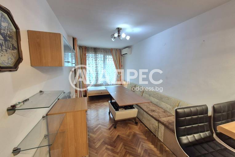 Тристаен апартамент, Варна, Лятно кино Тракия, 701212, Снимка 1