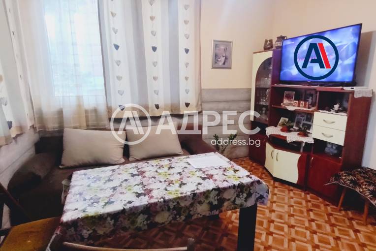 Етаж от къща, Ямбол, Център, 666213, Снимка 1