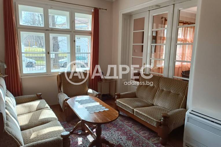 Къща/Вила, Разград, Варош, 688213, Снимка 1