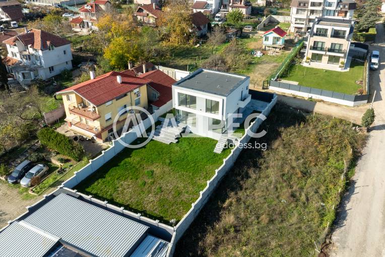 Къща/Вила, Варна, м-ст Ален Мак, 669214, Снимка 2