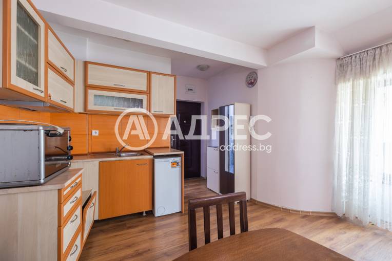 Двустаен апартамент, Варна, Колхозен пазар, 690214, Снимка 2