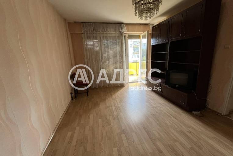 Двустаен апартамент, Разград, Орел, 630215, Снимка 1