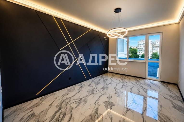 Тристаен апартамент, Варна, Възраждане 2, 695215, Снимка 1