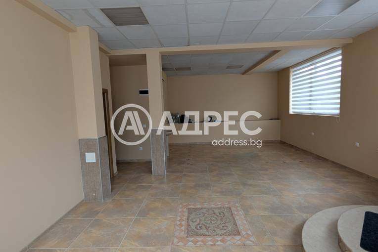 Търговски помещения, Варна, Христо Ботев, 672216, Снимка 1