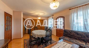 Къща/Вила, Варна, Виница - север, 638218, Снимка 1