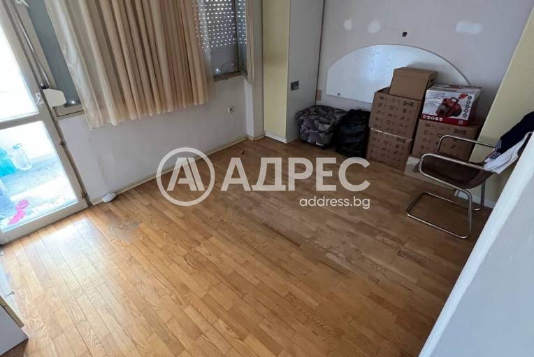 Тристаен апартамент, Варна, Икономически университет, 679218, Снимка 11