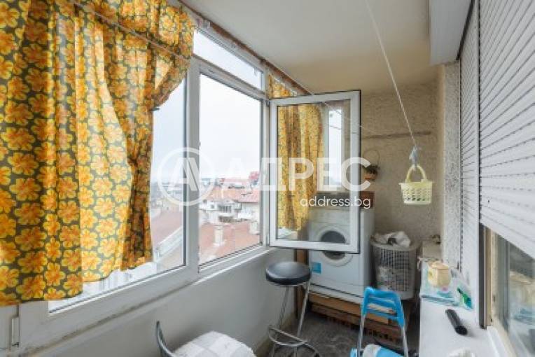 Тристаен апартамент, Варна, Икономически университет, 679218, Снимка 9