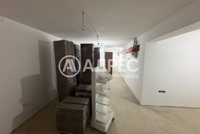 Офис, Варна, Окръжна болница, 686219, Снимка 8