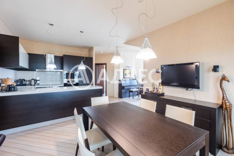 Тристаен апартамент, Варна, Окръжна болница, 658220, Снимка 4