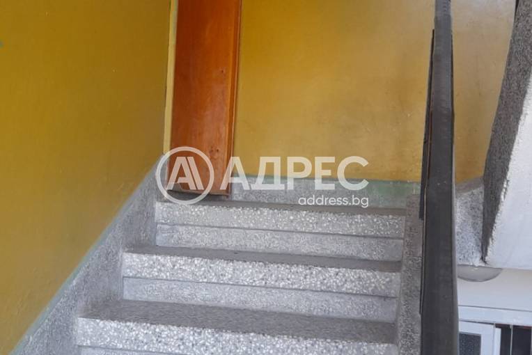 Многостаен апартамент, Павликени, 653222, Снимка 1