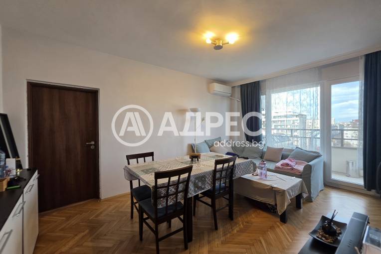 Тристаен апартамент, София, Стрелбище, 675223, Снимка 1