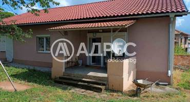 Къща/Вила, Разград, Добровски, 702224, Снимка 1