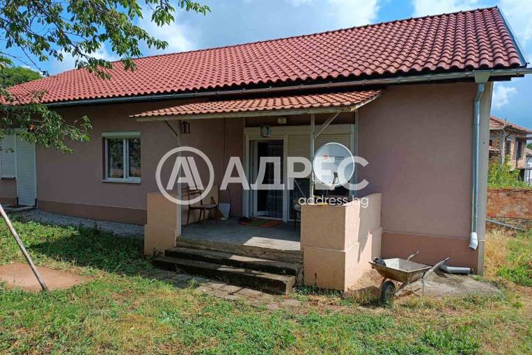 Къща/Вила, Разград, Добровски, 702224, Снимка 1