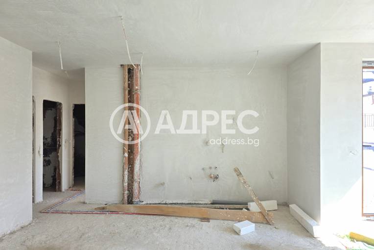 Тристаен апартамент, София, Левски В, 700225, Снимка 2