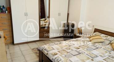 Тристаен апартамент, Велико Търново, Център, 556226, Снимка 2