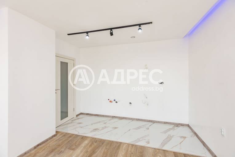 Тристаен апартамент, Варна, Владислав Варненчик, 679229, Снимка 5