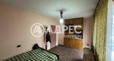 Тристаен апартамент, Попово, 679231, Снимка 1