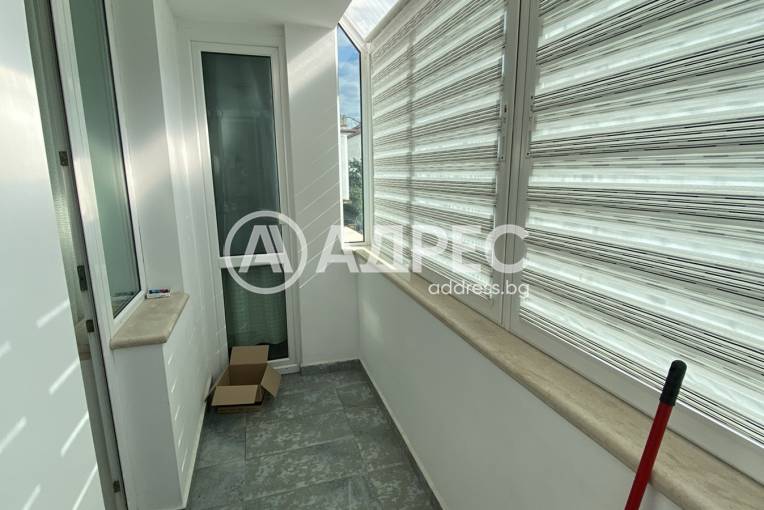 Тристаен апартамент, Благоевград, Широк център, 408232, Снимка 17