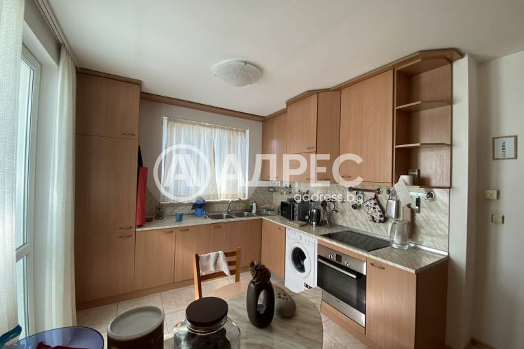 Тристаен апартамент, Благоевград, Широк център, 408232, Снимка 2