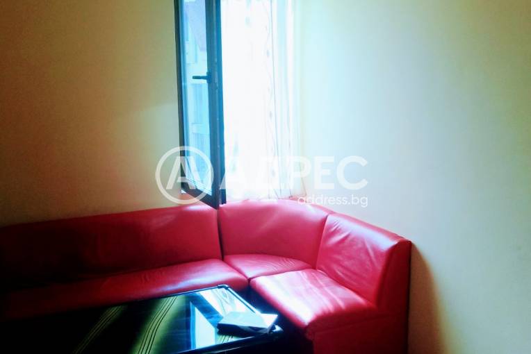 Тристаен апартамент, Благоевград, Широк център, 530232, Снимка 2