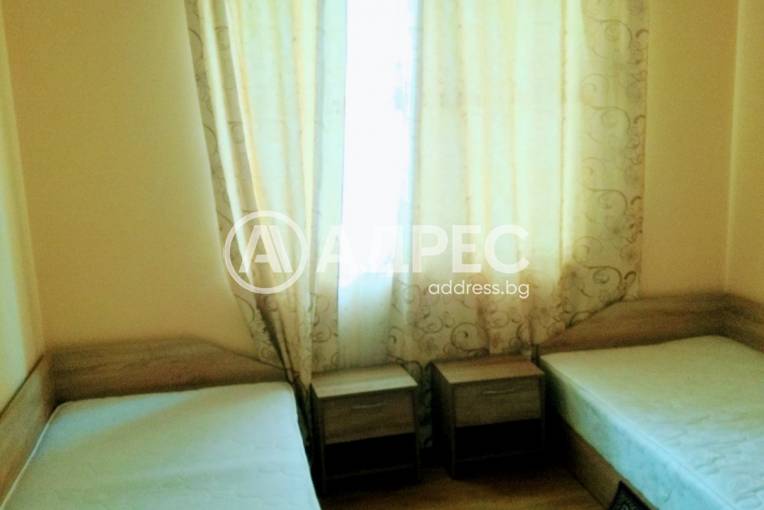 Тристаен апартамент, Благоевград, Широк център, 530232, Снимка 3