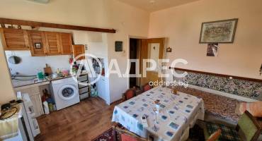 Тристаен апартамент, Ямбол, Център, 667232, Снимка 2