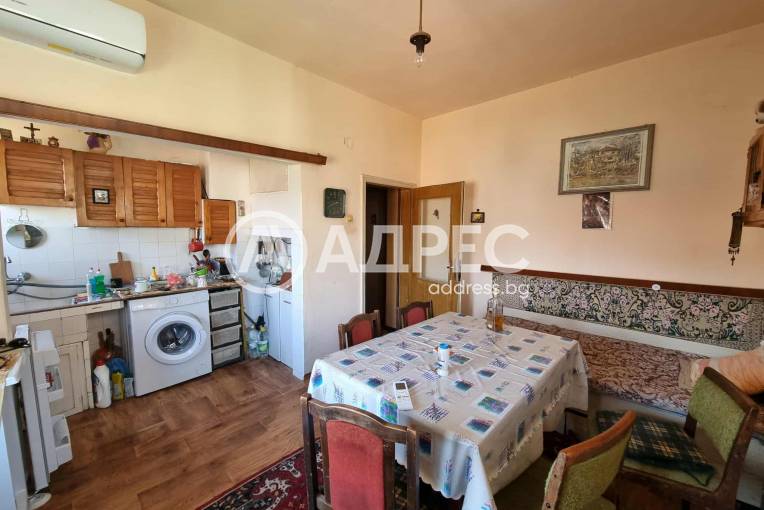 Тристаен апартамент, Ямбол, Център, 667232, Снимка 1