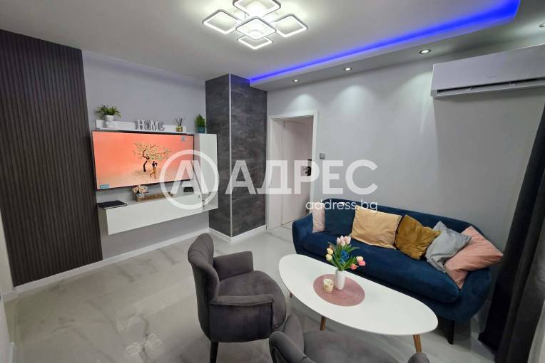 Тристаен апартамент, Ямбол, 699233, Снимка 1