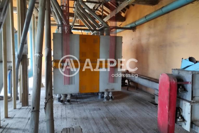 Стопанска сграда/Ферма, Златна нива, 683234, Снимка 3