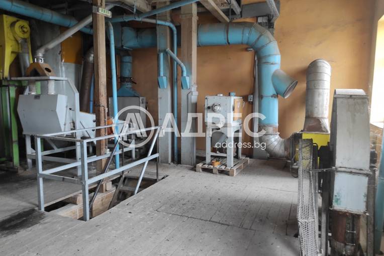 Стопанска сграда/Ферма, Златна нива, 683234, Снимка 9