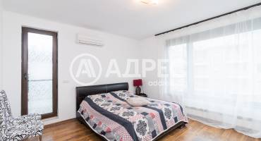 Тристаен апартамент, Варна, к.к. Св.Св. Константин и Елена, 666236, Снимка 2