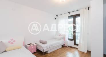 Тристаен апартамент, Варна, к.к. Св.Св. Константин и Елена, 666236, Снимка 8