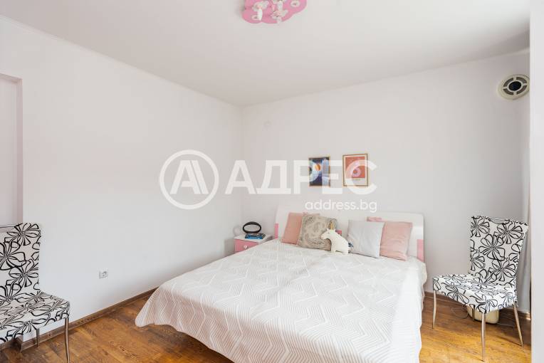 Многостаен апартамент, Варна, к.к. Св.Св. Константин и Елена, 666236, Снимка 15