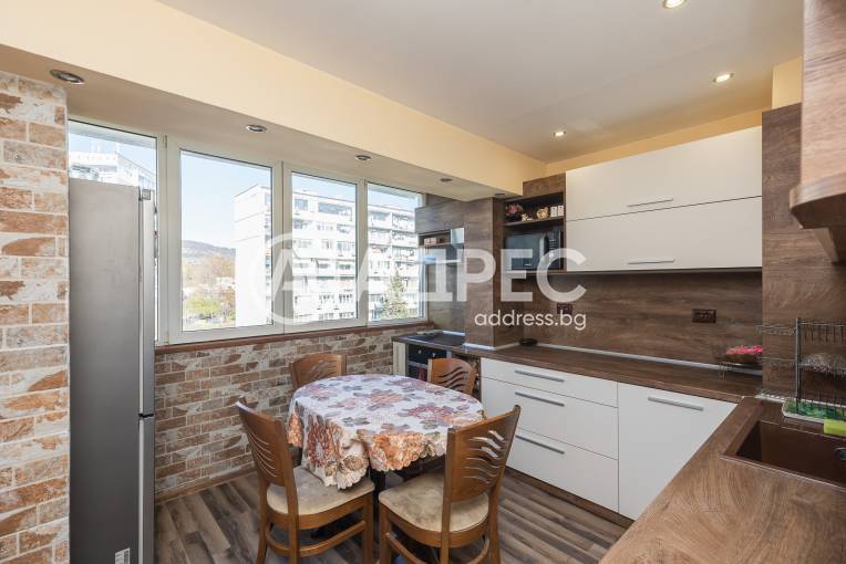 Тристаен апартамент, Варна, Цветен квартал, 676236, Снимка 2