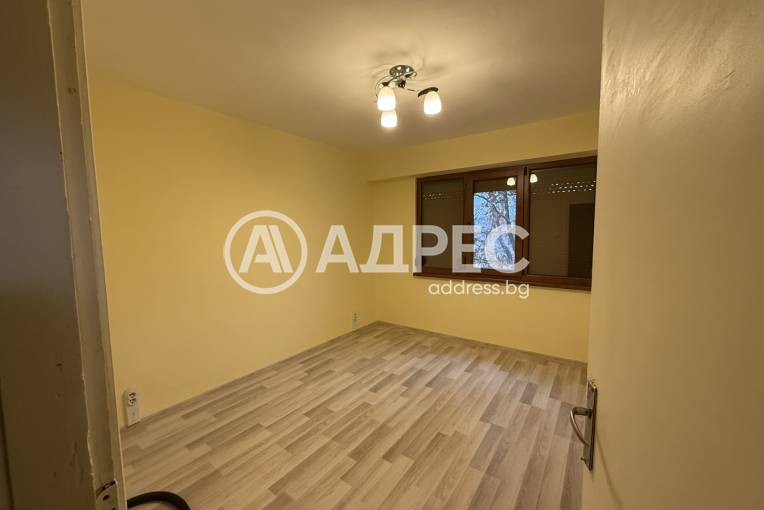 Тристаен апартамент, Хасково, Куба, 677236, Снимка 5