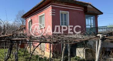 Къща/Вила, Владиня, 687239, Снимка 1