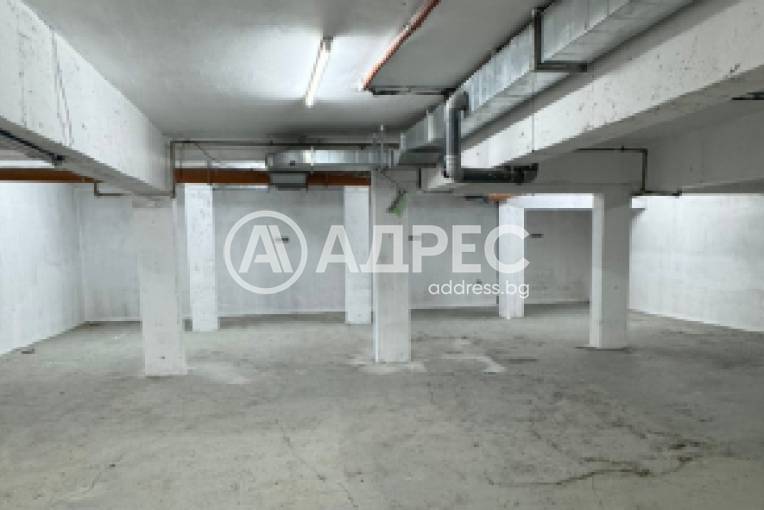Паркомясто/Гаражна клетка, Варна, Христо Ботев, 667240, Снимка 1