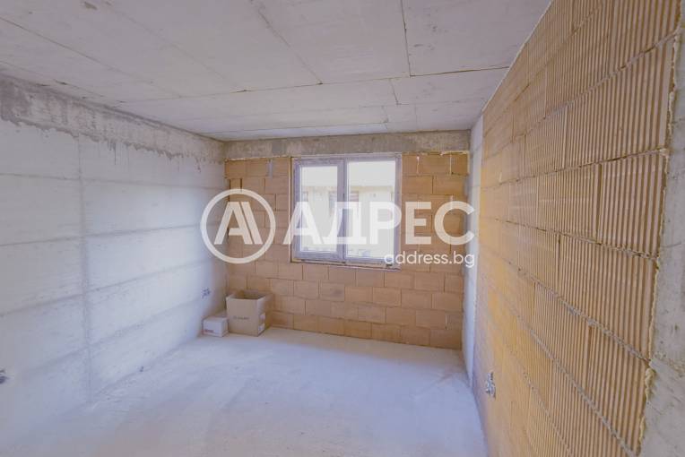 Двустаен апартамент, Варна, Погребите, 689241, Снимка 3