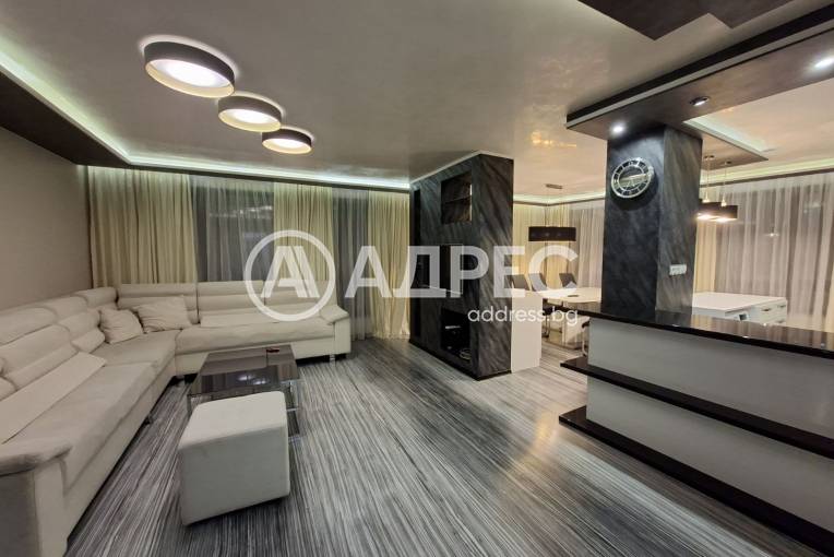 Тристаен апартамент, Пловдив, Кършияка, 680242, Снимка 1