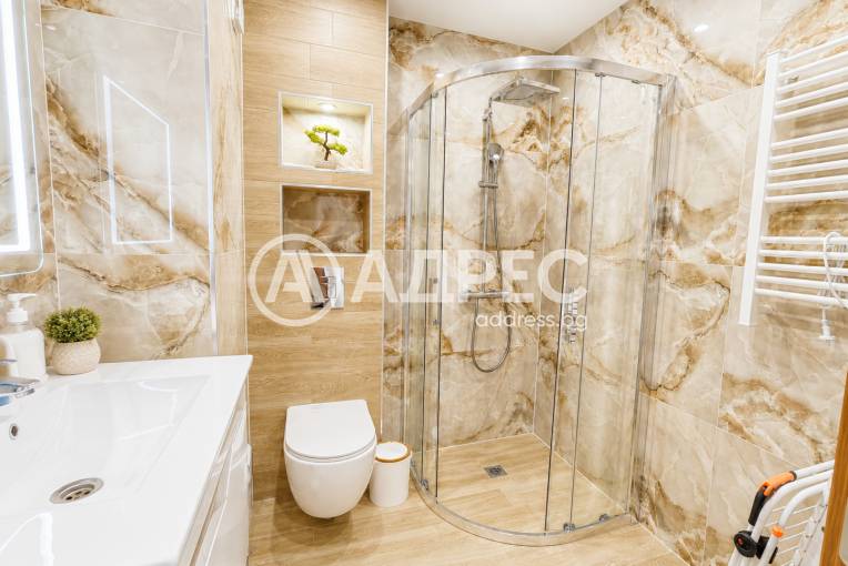 Тристаен апартамент, Варна, Идеален център, 642243, Снимка 15