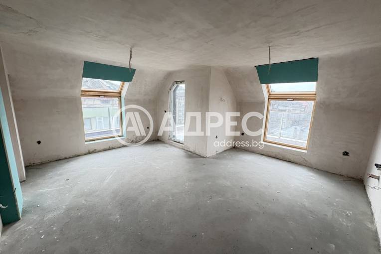 Тристаен апартамент, Варна, Автогара, 690244, Снимка 2