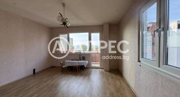 Тристаен апартамент, Карлово, 673248, Снимка 1