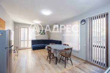 Двустаен апартамент, Варна, Колхозен пазар, 697248, Снимка 1