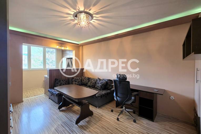 Двустаен апартамент, София, Дружба 2, 686249, Снимка 1